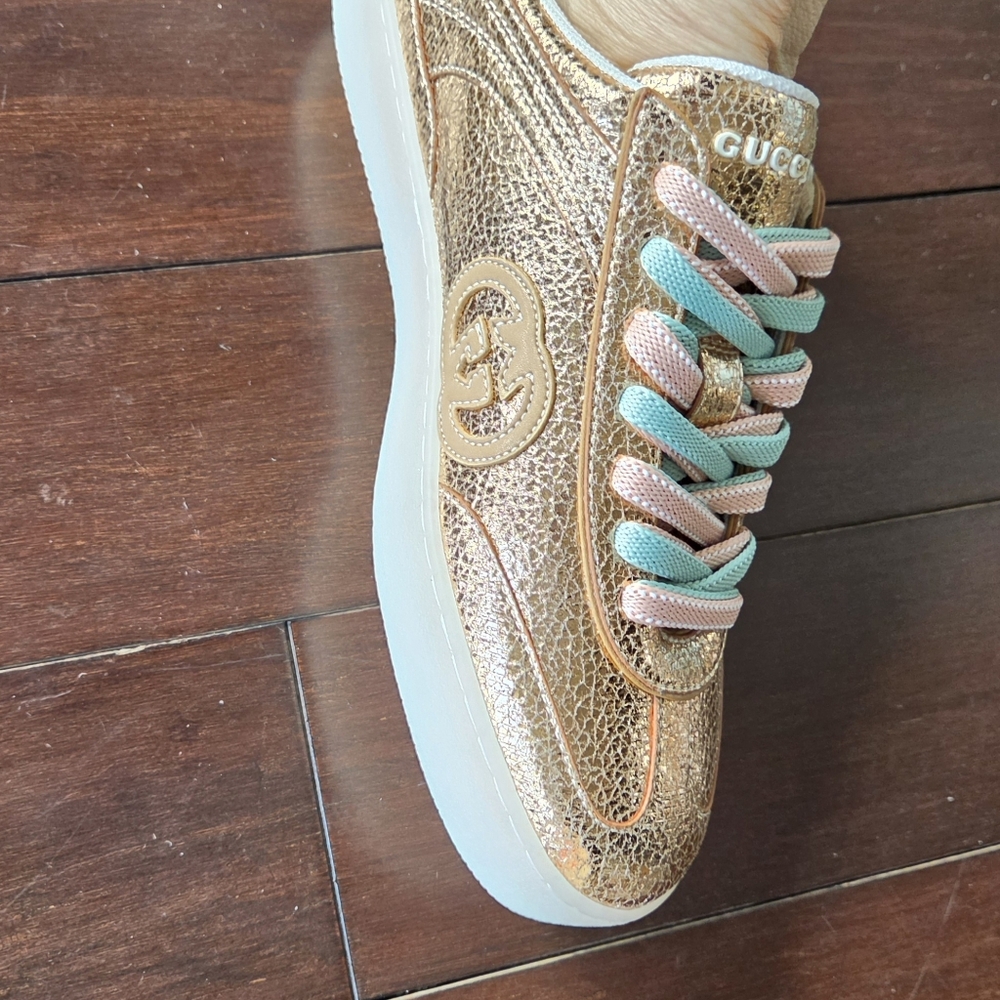 Gucci Women’s Gold Leather Sneaker with Pink & Mint Laces - Picture 2 of 10